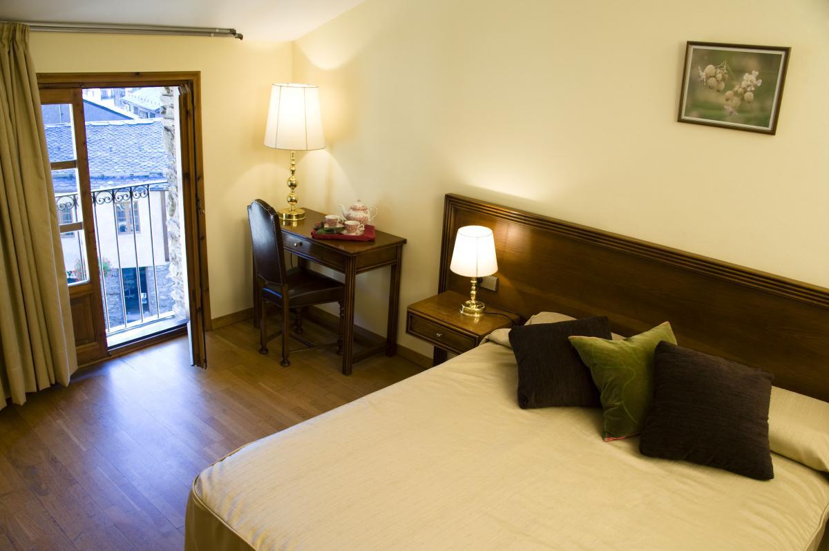 Hotel Santa Barbara De La Vall D'أوردينو المظهر الخارجي الصورة