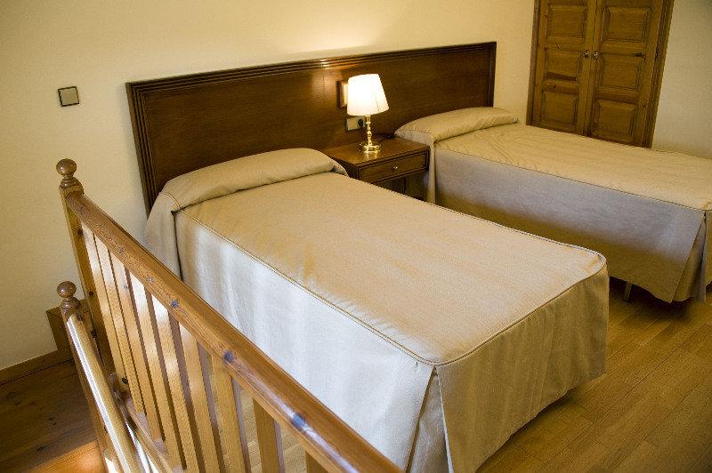 Hotel Santa Barbara De La Vall D'أوردينو المظهر الخارجي الصورة