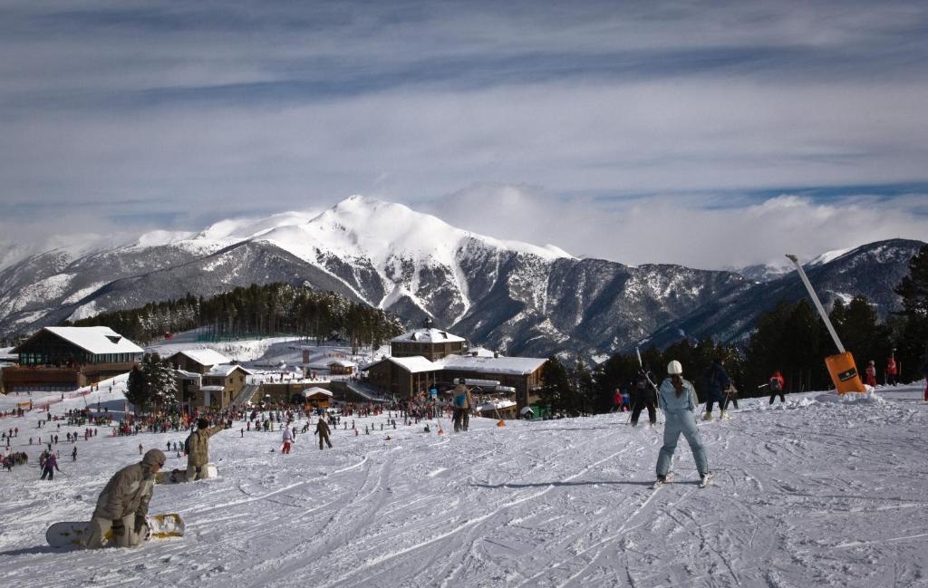 Hotel Santa Barbara De La Vall D'أوردينو الغرفة الصورة